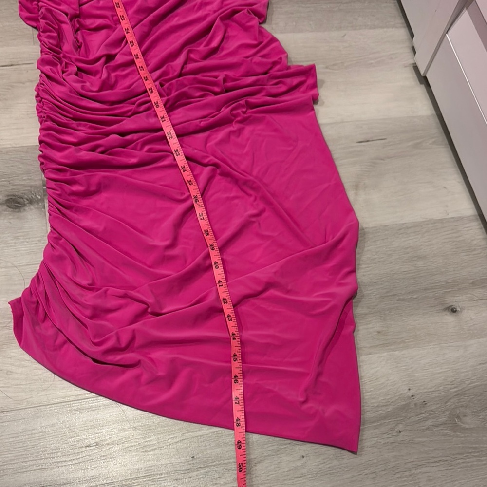 Norma Kamali Diana Pink One-Shoulder Fishtail Dress - Picture 6 of 7